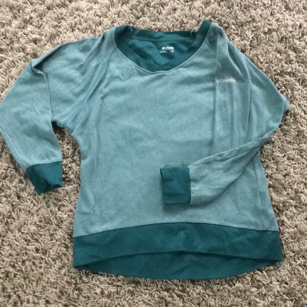 Columbia sweatshirt